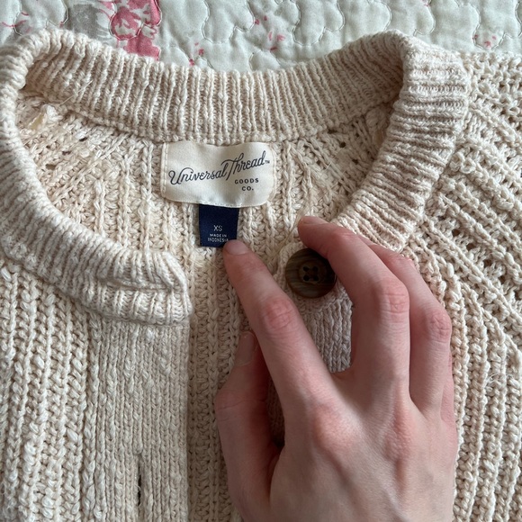 Universal Thread Textured Button-up Cardigan - Picture 2 of 5